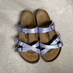 💜NEW! Birkenstock Light Purple Cross-Strap Sandals